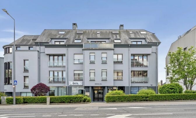 Apartment 3 bedrooms for sale in Strassen