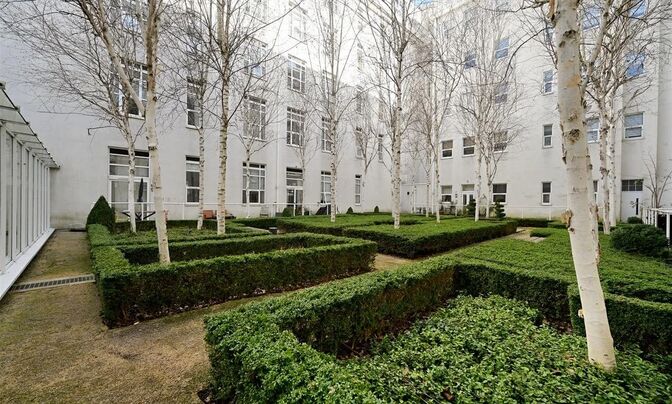 Bromyard House, Bromyard Avenue