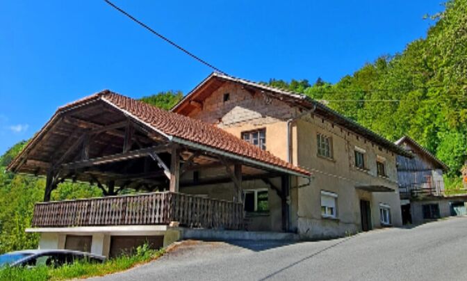 Усадьба, ферма Чолнище.