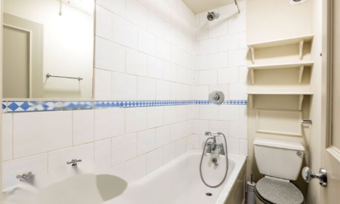 Улица Буллен, Лондон SW11.