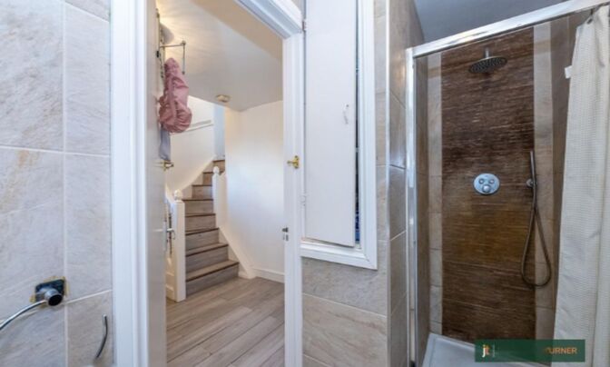 Шепердс Буш, Лондон W12