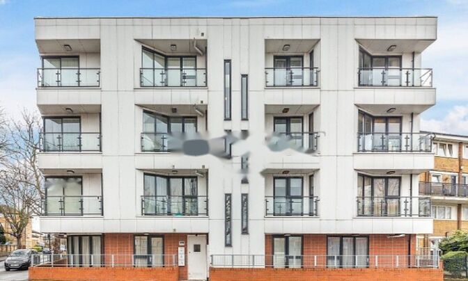 Дом на Роукросс-стрит