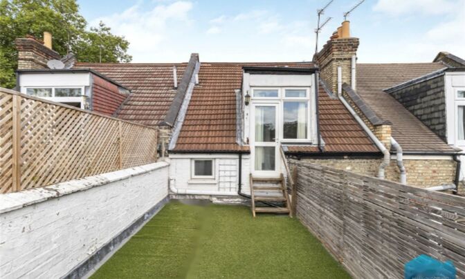 Дом на Приори Роуд, Крауч Энд