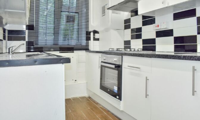 Дом на Фалладон, Юнион Гроув