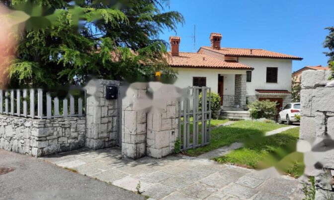 Дом, Сежана