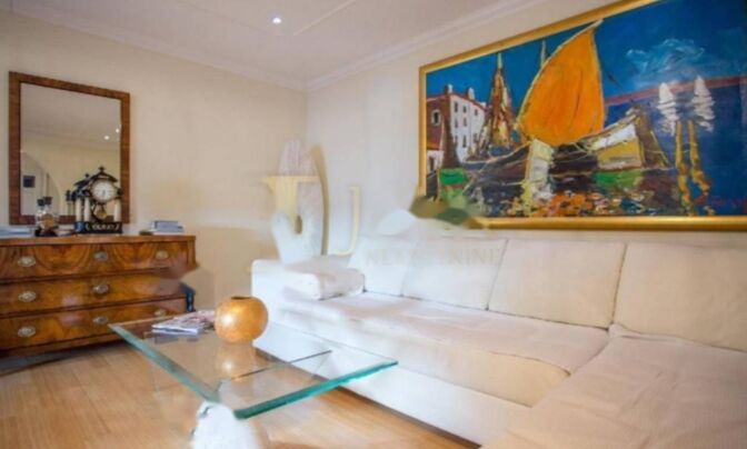 Трехкомнатная квартира Центр