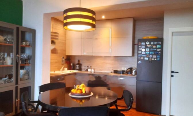 Трехкомнатная квартира, центр