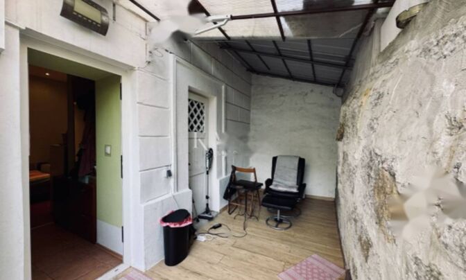 Однокомнатная квартира, Центр