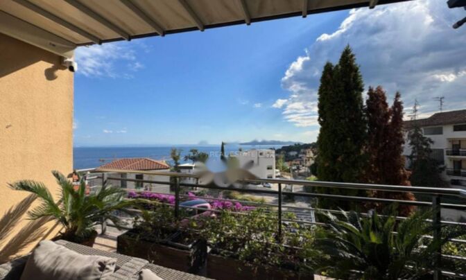 Трехкомнатная квартира Центр