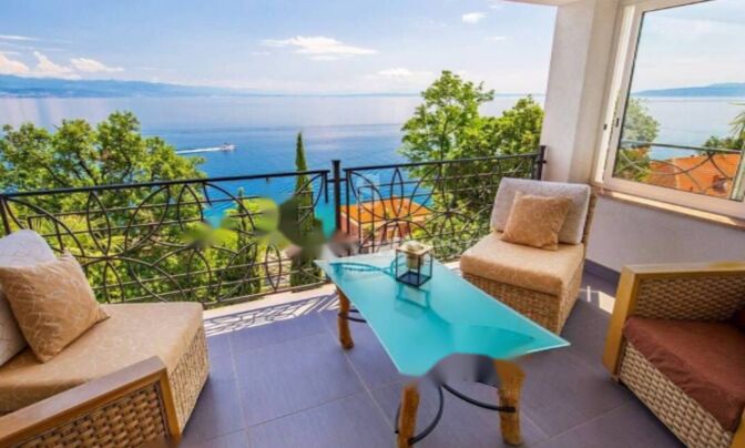 Четырехкомнатная квартира