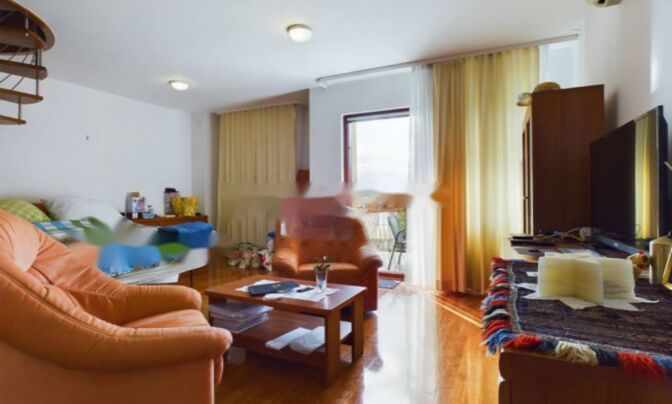 Четырехкомнатная квартира в центре Опатии