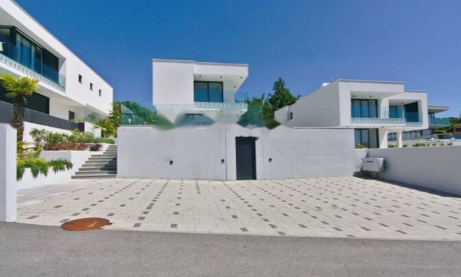 Новый дом 300 м² в Центре Опатии