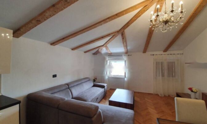 Двухкомнатная квартира, Центр