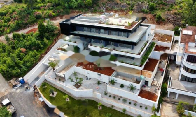 Четырёхкомнатная квартира в Центре