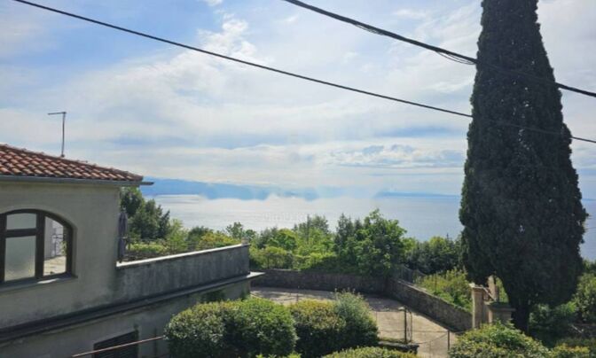 Дом 208 м², Центр, Опатия