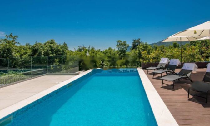 Четырехкомнатная квартира в Опатии