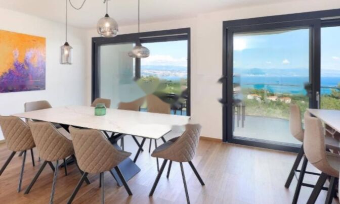 Трёхкомнатная квартира, центр