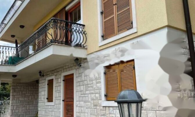 Дом в Побри, Воложско