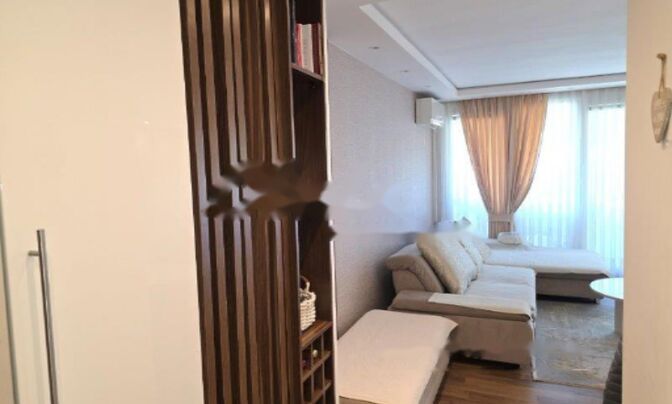 Четырёхкомнатная квартира рядом с начальной школой в Луции