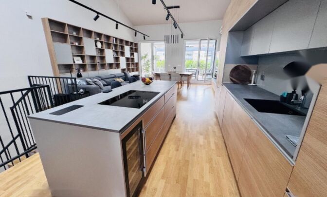 Четырёхкомнатная квартира в Изоле