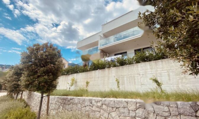 Дуплекс 250 м², Побри, Воложско