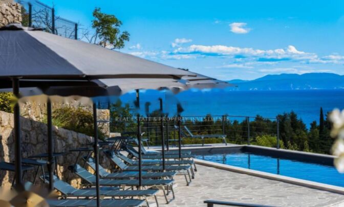 Четырехкомнатная квартира в Опатии