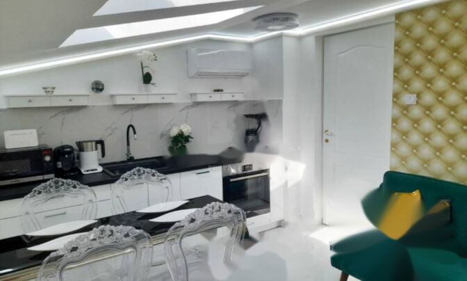 Четырехкомнатная квартира в центре