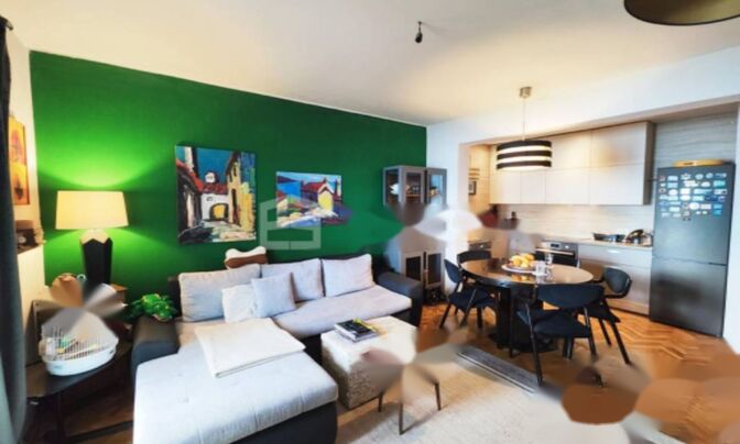 Трёхкомнатная квартира в центре