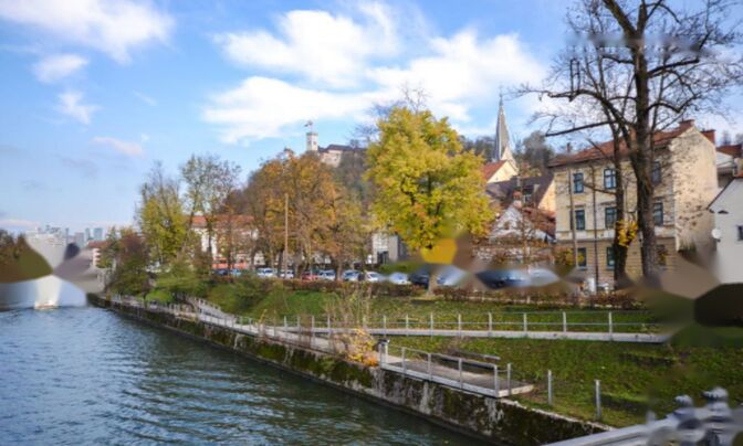 Дом с террасой в центре города