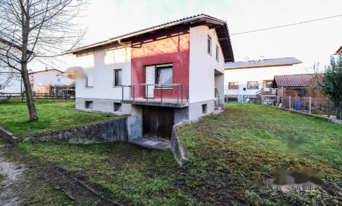 Дом, Ново Поле