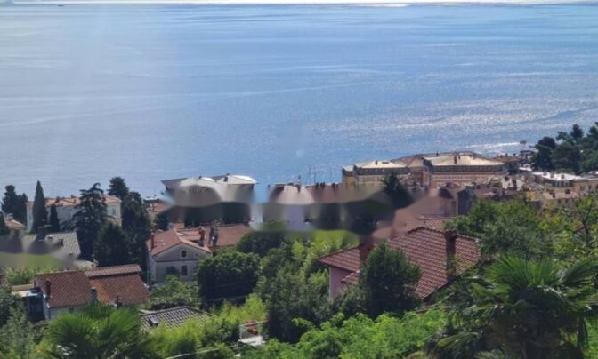 Трехкомнатная квартира, Центр