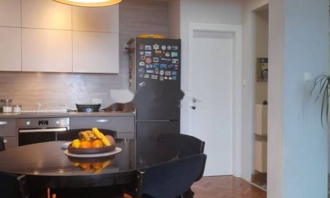 Трехкомнатная квартира, Центр