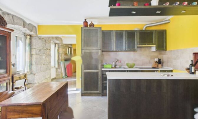 Трёхкомнатная квартира, центр