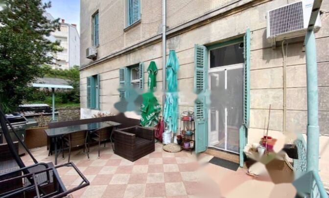 Трехкомнатная квартира, Центр