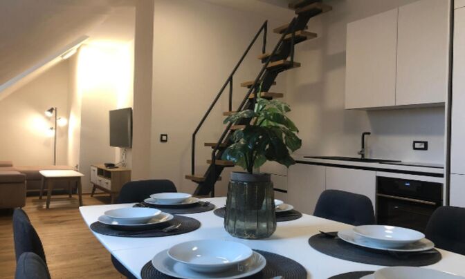 Квартира, 3 комнаты, Любляна Центр