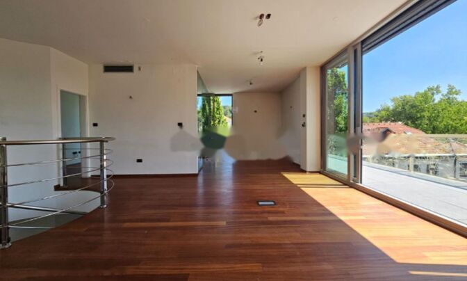 Квартира, 5+ комнат, Центр