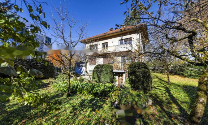 Дом, Любляна, Бежиград