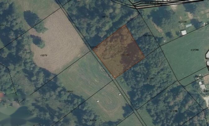 Участок сельскохозяйственной земли Лесе.