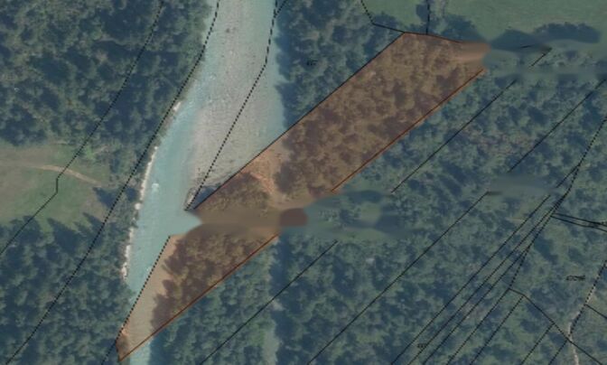 Земельный участок в Лешче