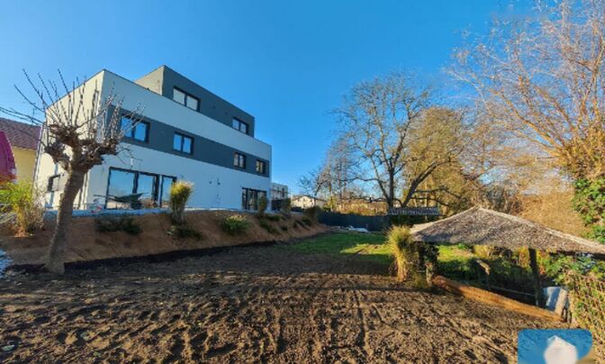 Дом, Новое Трново