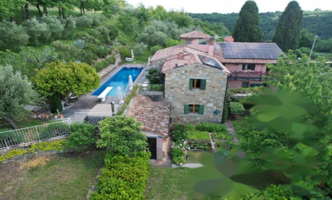 Дом с видом на море