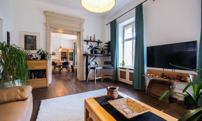 Четырехкомнатная квартира в центре