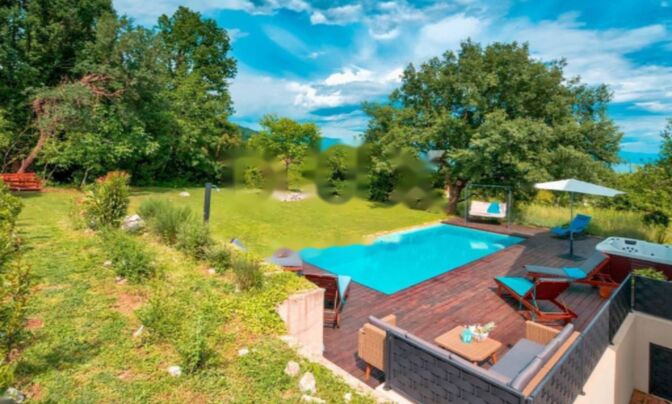 Семейный дом 250 м², Центр, Опатия.