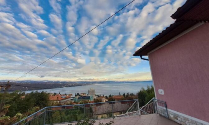 Семейный дом 320 м² в центре Опатии