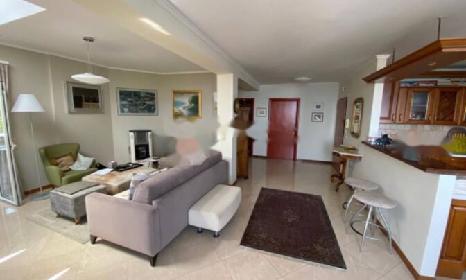 Трехкомнатная квартира в центре Опатии