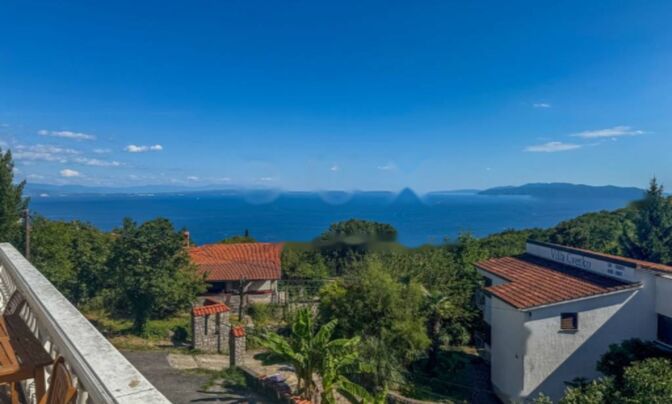 Семейный дом 438 м² в центре Опатии