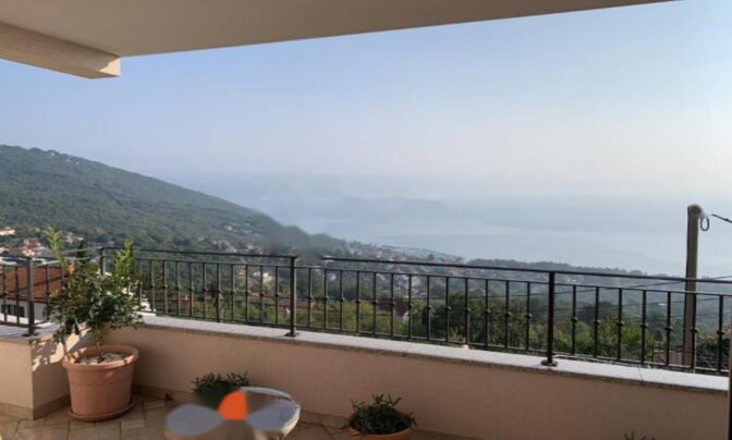 Трехкомнатная квартира центр Опатии