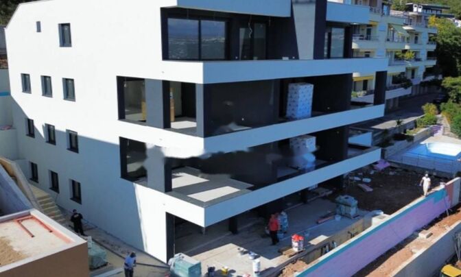 Четырехкомнатная квартира центр