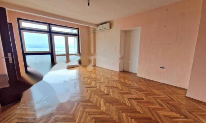 Трехкомнатная квартира в центре