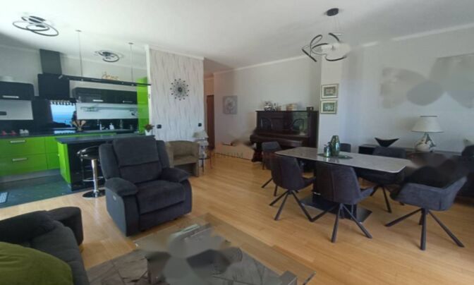 Двухкомнатная квартира Побри